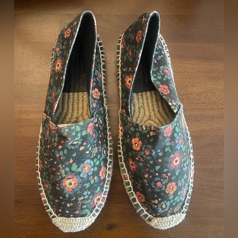 Isabel Marant Etoile Canae
Espadrille Flats size 7.5 - Picture 2 of 6